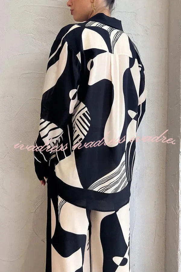 Weekend Escape Exclusive Print Contrast Trims Drape Blouse