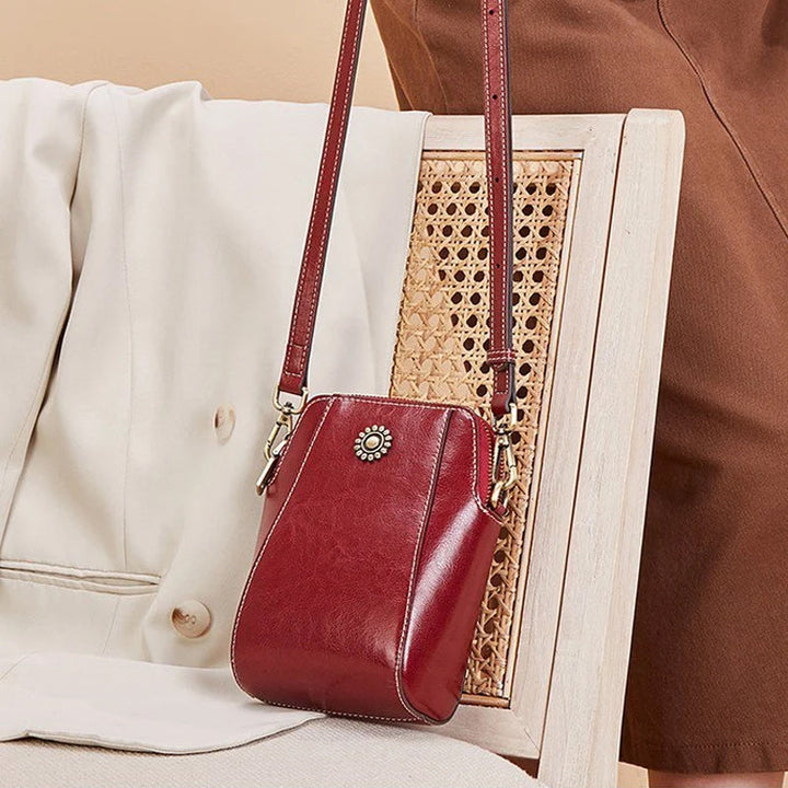 Vera™ - Stylish mini crossbody bag made of soft leather