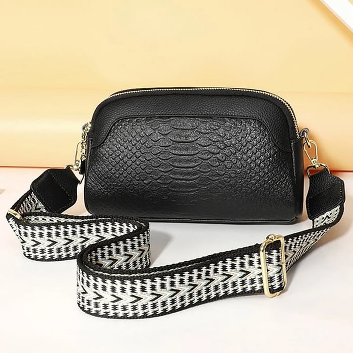 Greta™ - Leather Shoulder Bag with Alligator Pattern