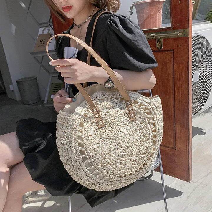 Handcrafted Elegant Multifunctional Straw Handbag