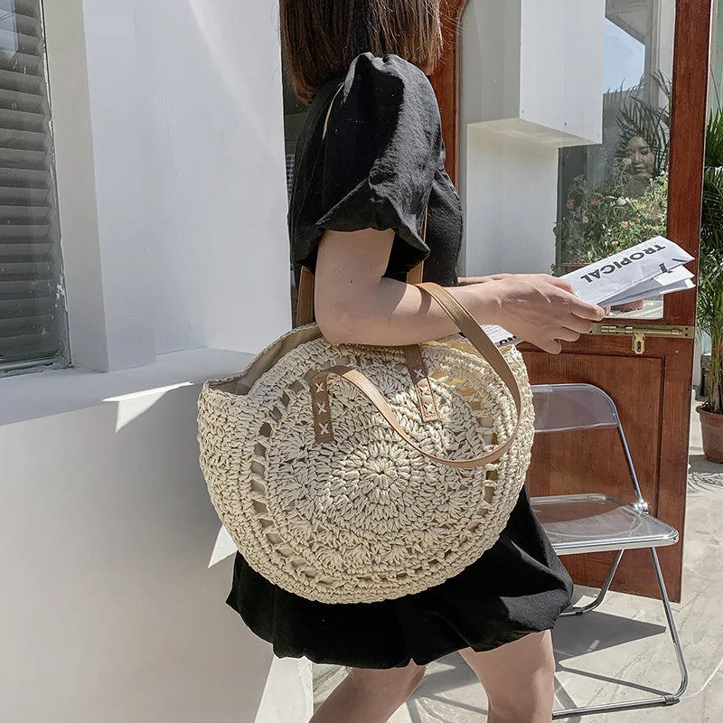 Handcrafted Elegant Multifunctional Straw Handbag