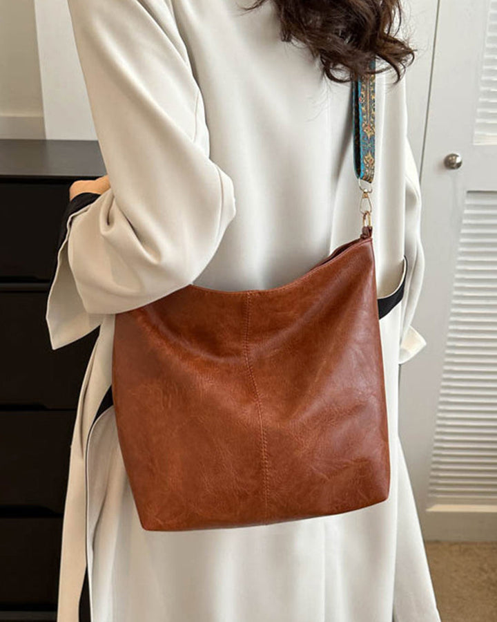 Mia™ - Bucket bag with large capacity and vintage shoulder strap